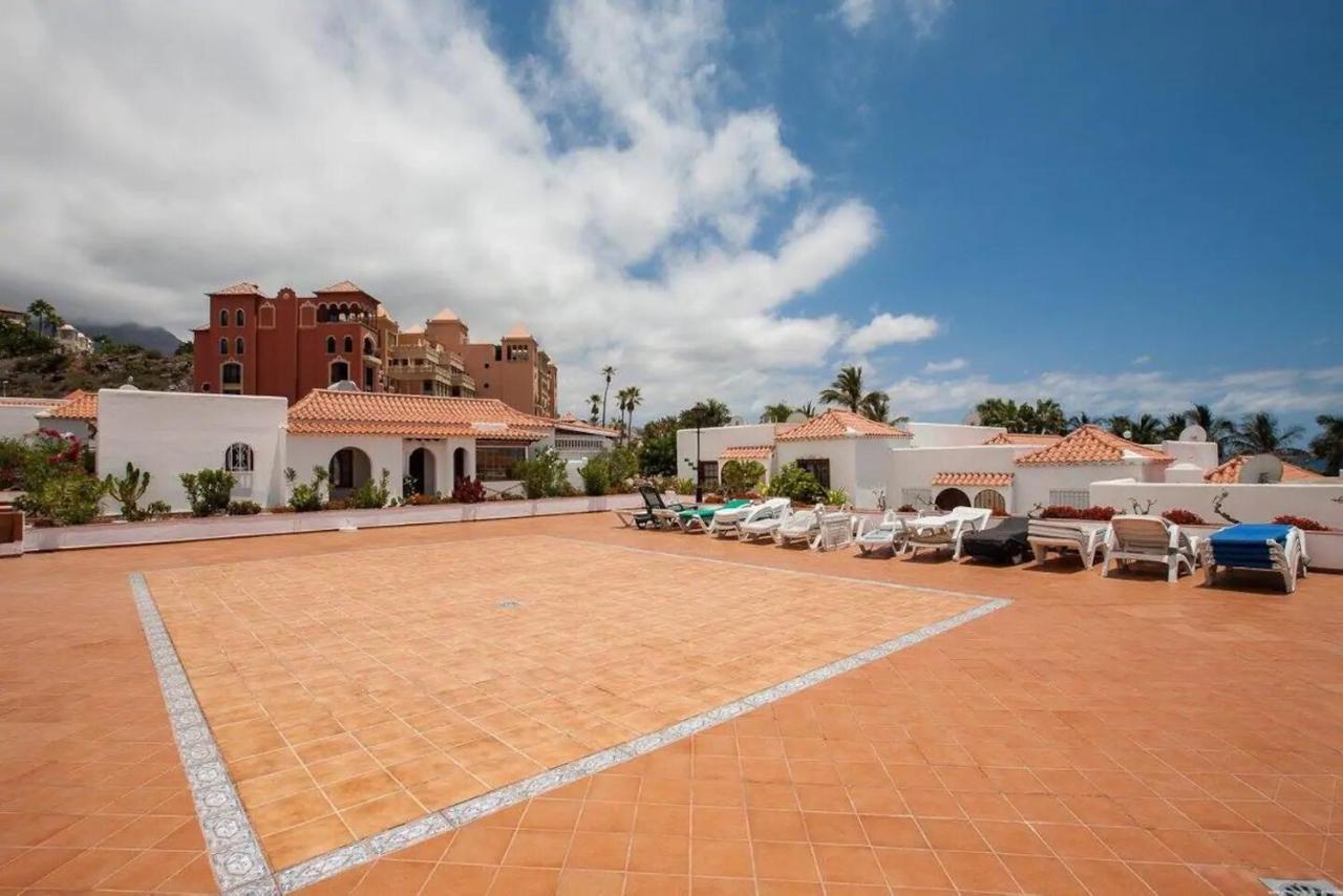 1 Bedroom Apartment For 4 People In Tenerife Адехе Экстерьер фото