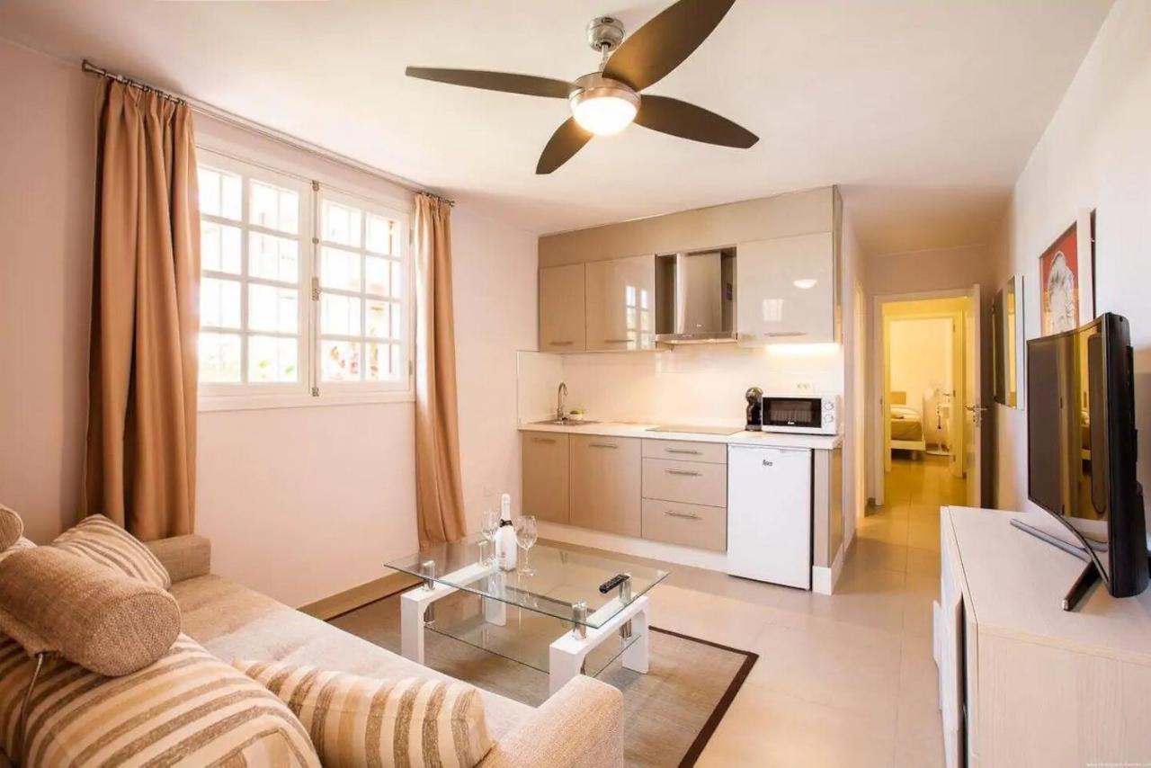 1 Bedroom Apartment For 4 People In Tenerife Адехе Экстерьер фото